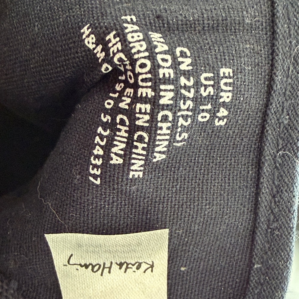 Keith Haring Black High-Tops with Signature Pop Art - Picture 6 of 6
